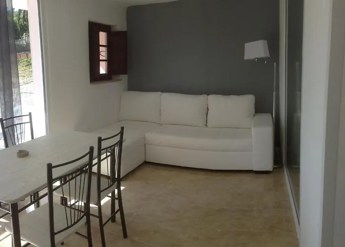 Bed & Breakfast Domestival Vila Verde dos Francos