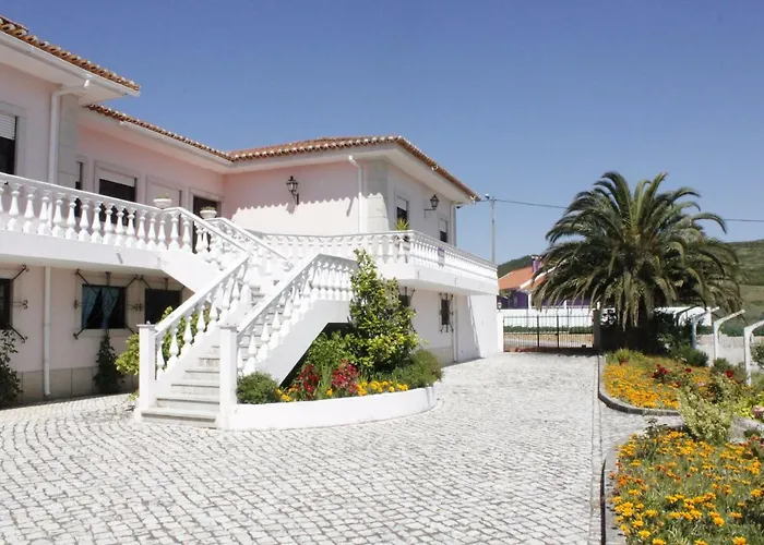 Bed & Breakfast Domestival Vila Verde dos Francos