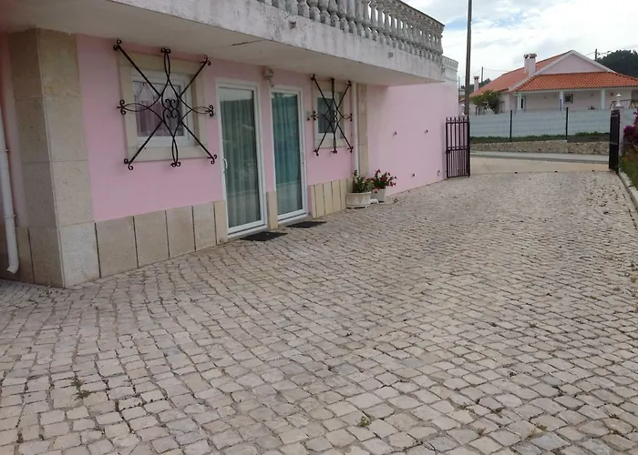 Bed & Breakfast Domestival Vila Verde dos Francos